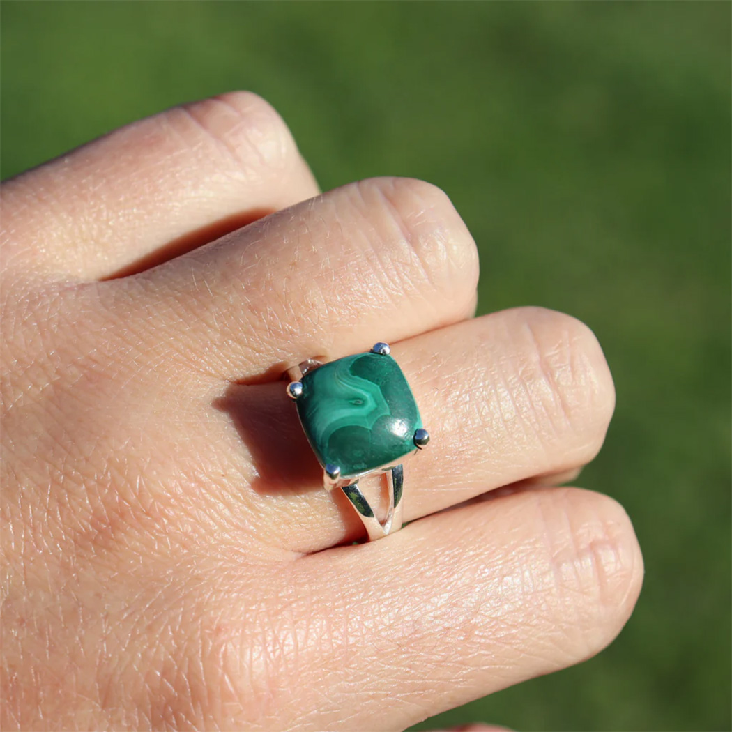 Fabuleux Vous La Stele Malachite Square Ring (Free Size)